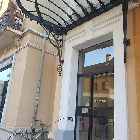 Hyper Centre Et Bord Du Daire Annecy